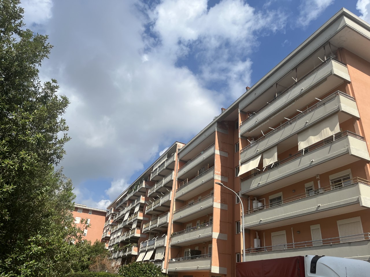 MT Immobiliare - Caserta,  largo daniel bovet