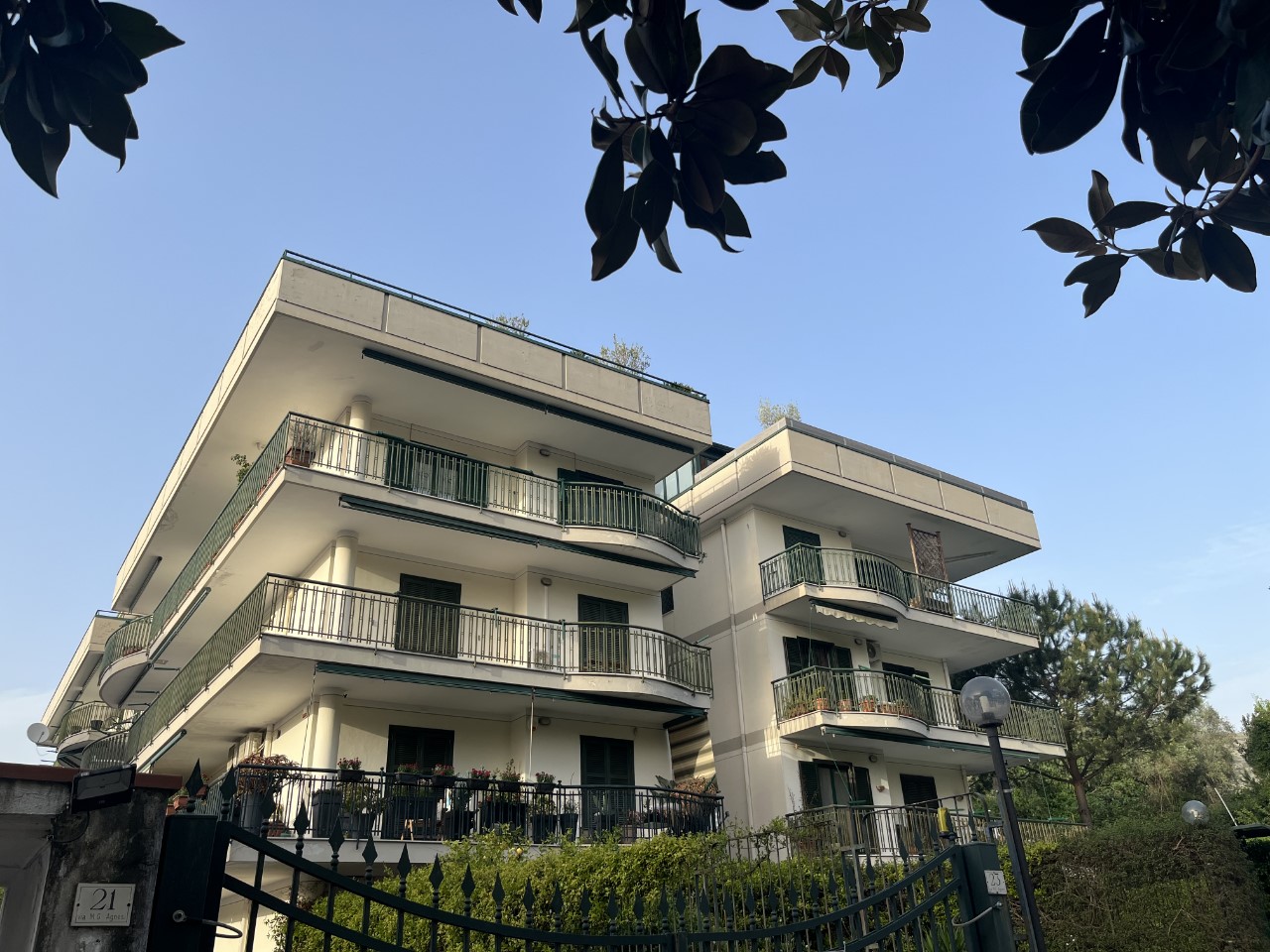 MT Immobiliare - Caserta, Via m.g. agnesi